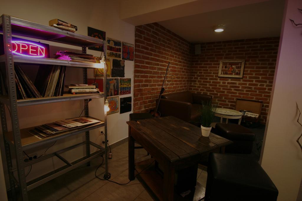 Pozitiv Hostel Zagreb Eksteriør billede