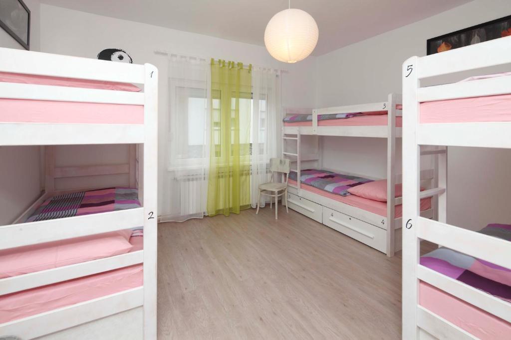 Pozitiv Hostel Zagreb Værelse billede