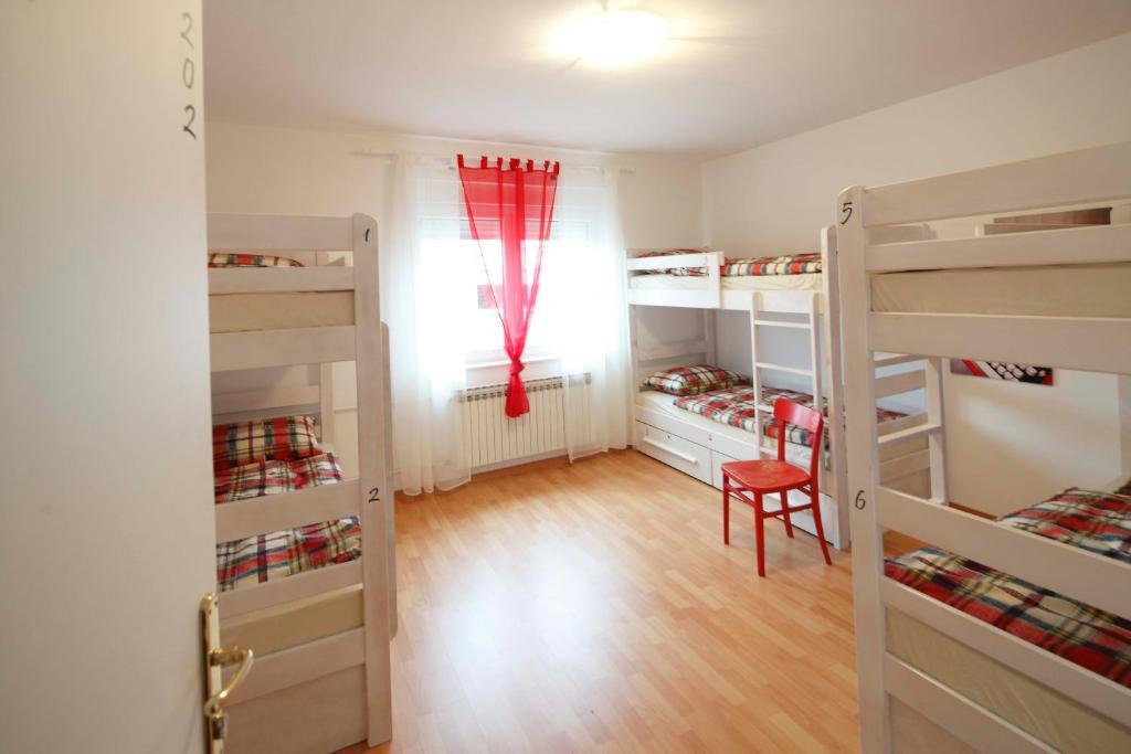 Pozitiv Hostel Zagreb Værelse billede
