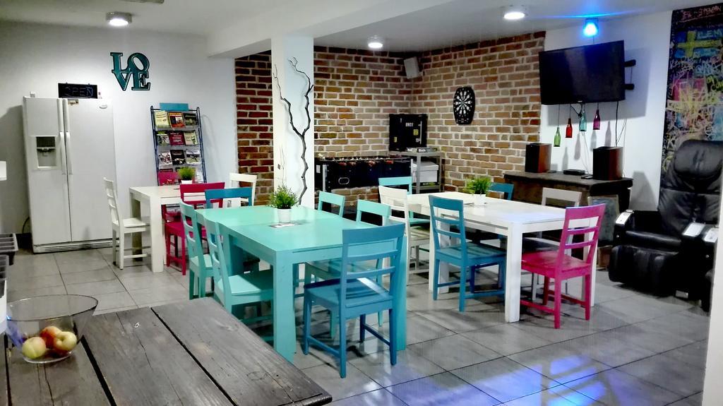 Pozitiv Hostel Zagreb Eksteriør billede
