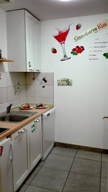 Pozitiv Hostel Zagreb Eksteriør billede